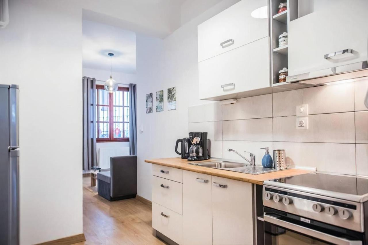 Apartament Blue Geranium With Private Backyard Saloniki Zewnętrze zdjęcie