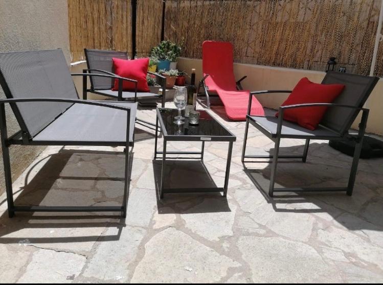 Apartament Blue Geranium With Private Backyard Saloniki Zewnętrze zdjęcie